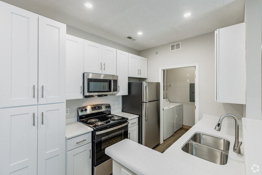 Primary Photo - Ventana Hills