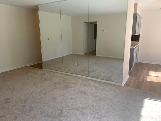 Building Photo - Future Rental! West York SD