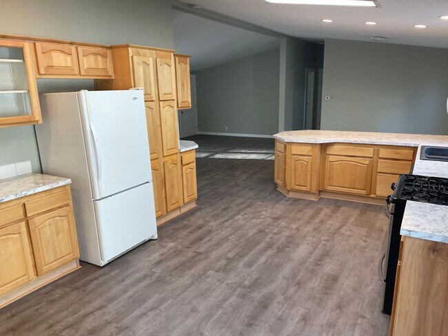 Building Photo - Birch Bay Village 3 bedroom, 2 bath
