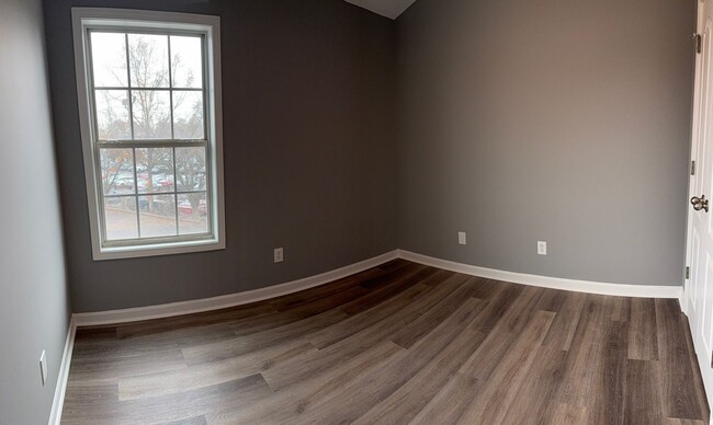 Building Photo - Newly Renovated 3 Bed/2.5 Bath in Riverdale