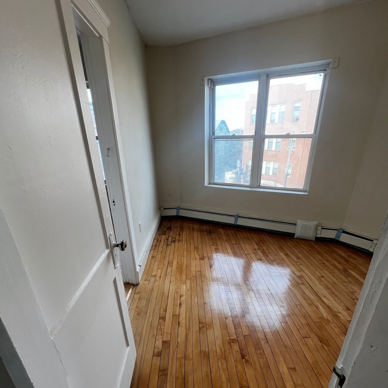 Building Photo - 366 Centre St