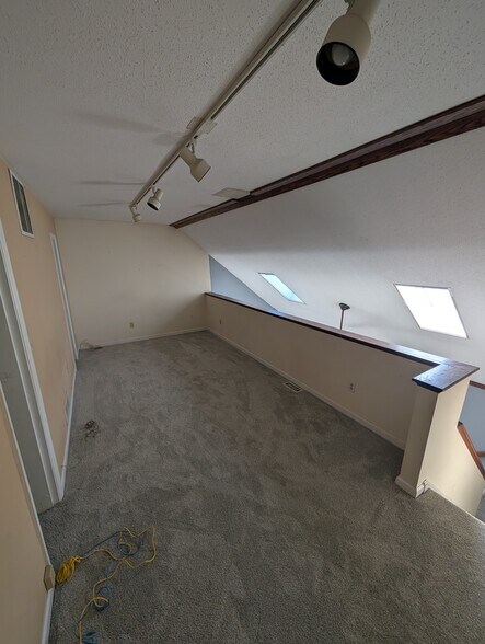 Building Photo - 55 Cross St