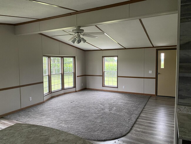 Building Photo - 6388 State Rd