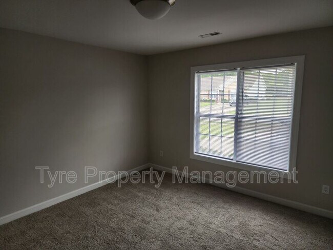 Building Photo - 2943 Kinsey Loop
