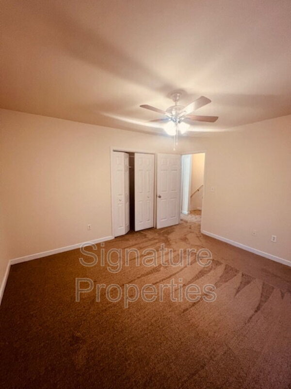 Building Photo - 555 Fairfax Ave