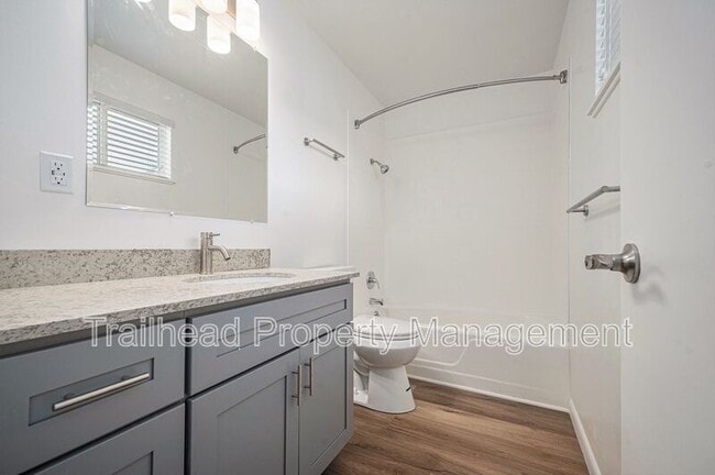 Building Photo - 7801 W 83rd St