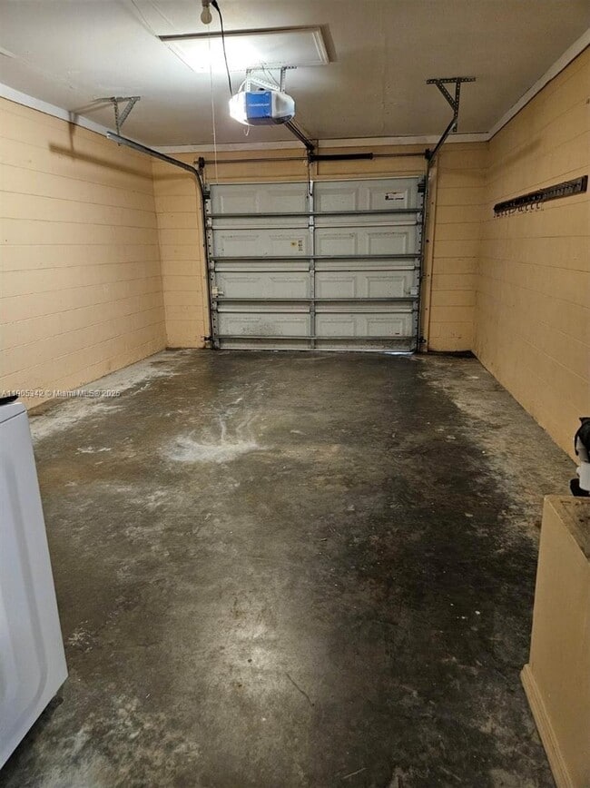 Building Photo - 154 Sandalwood Dr