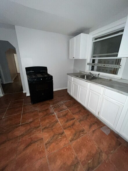 Primary Photo - 75 N 15th St