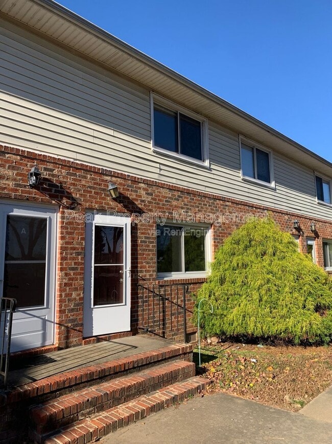 Building Photo - 7307 Jackson Ave