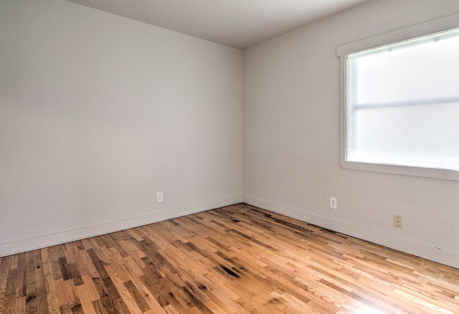 Building Photo - 2 Bedroom Nampa Home_Large Lot_Pet Friendly
