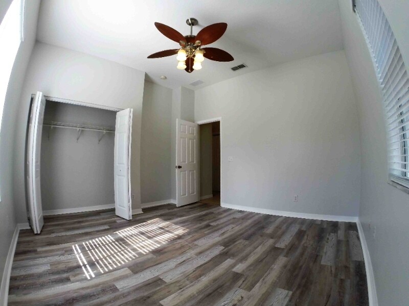 Building Photo - 4459 SW 99th St