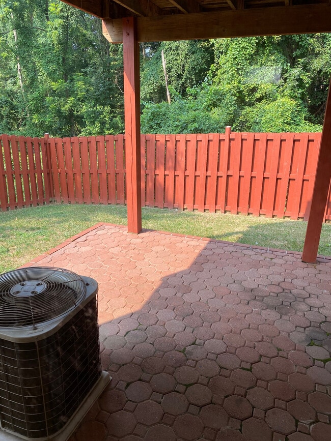 Building Photo - 14236 Madrigal Dr