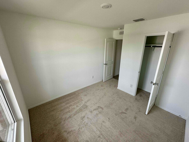 Building Photo - 5828 Crystal Water Wy