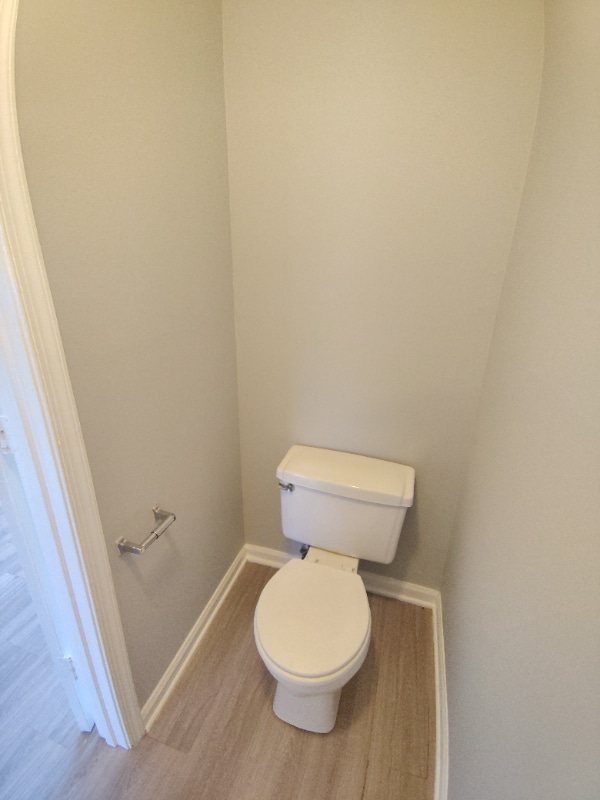 Building Photo - 33 Fonda Dr