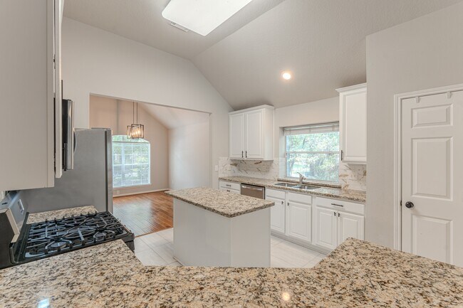 Building Photo - 91 N Willow Point Cir