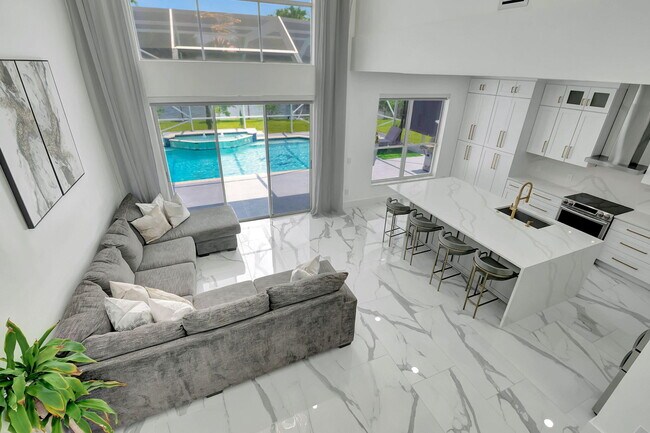 Building Photo - 10872 Tamoron Ln