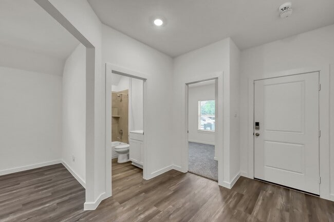 Building Photo - 647 Delicate Arch Dr