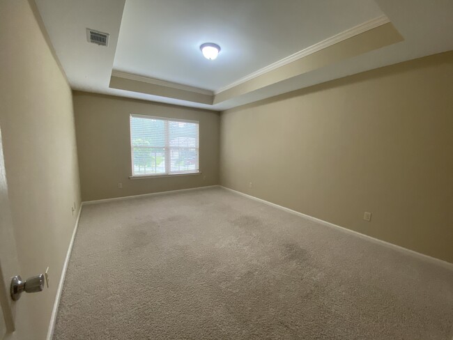 Upstairs Bedroom 1 - 106 Great Pine Ln