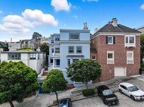 Building Photo - 2521 Broadway