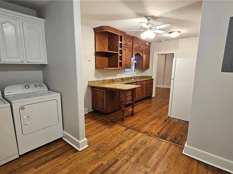 Building Photo - 1215 N 15th St