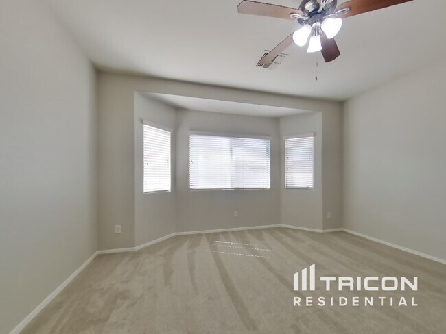 Building Photo - 8809 W Gardenia Ave