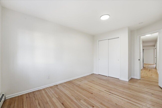 Building Photo - 212 Seaview Ave