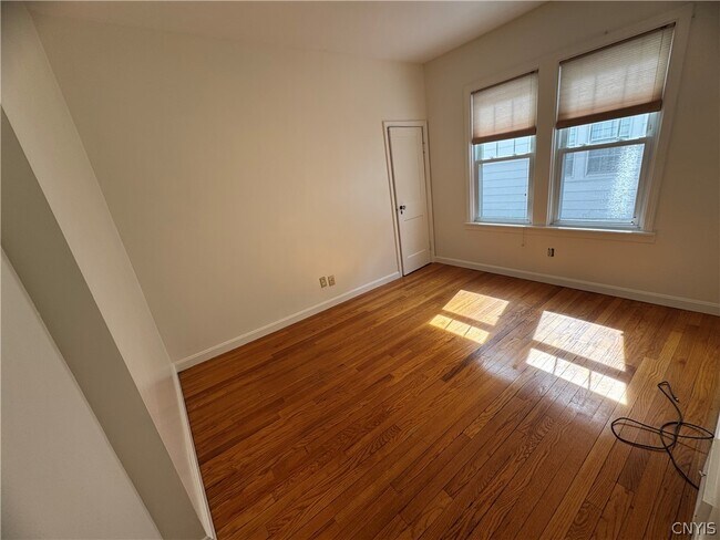 Building Photo - 223 Wilmore Pl