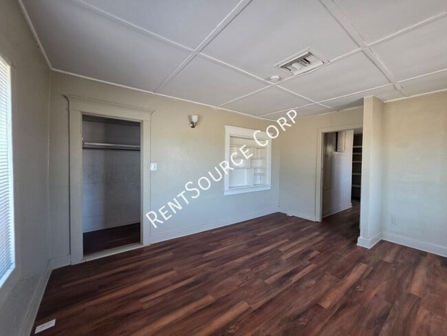 Building Photo - 750 CA-58