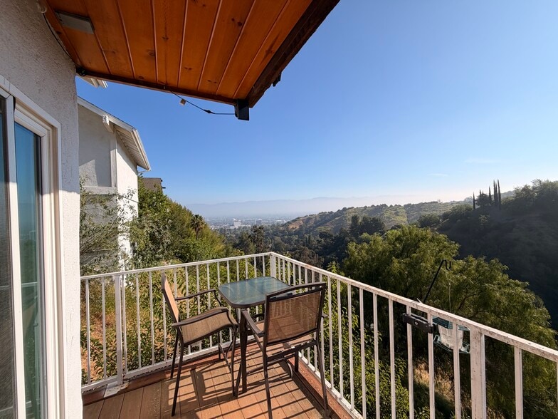 Building Photo - 3910 Cody Rd