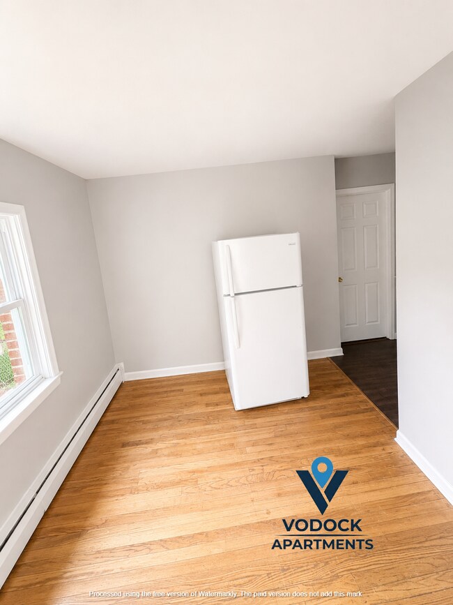 Building Photo - 247 S Marshall #247A