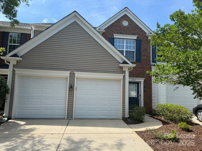 Building Photo - 9007 Bishop Crest Ln