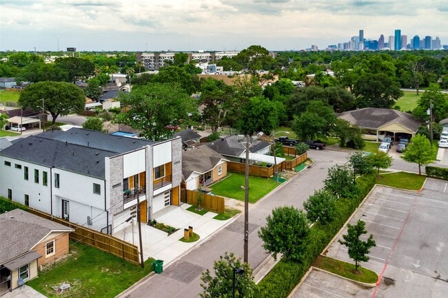 Building Photo - 1810 Lula St