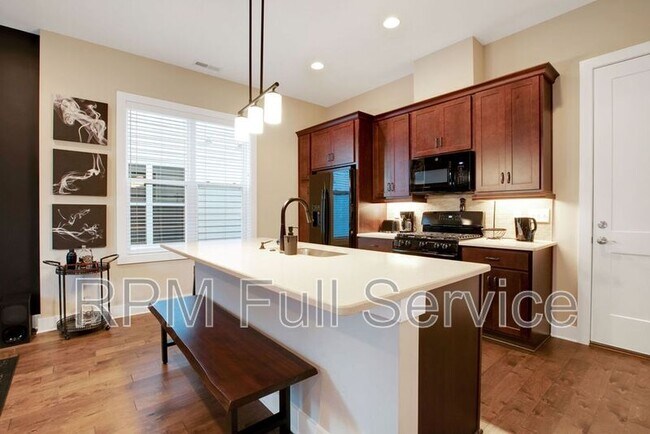 Building Photo - 508 Vernon Cir