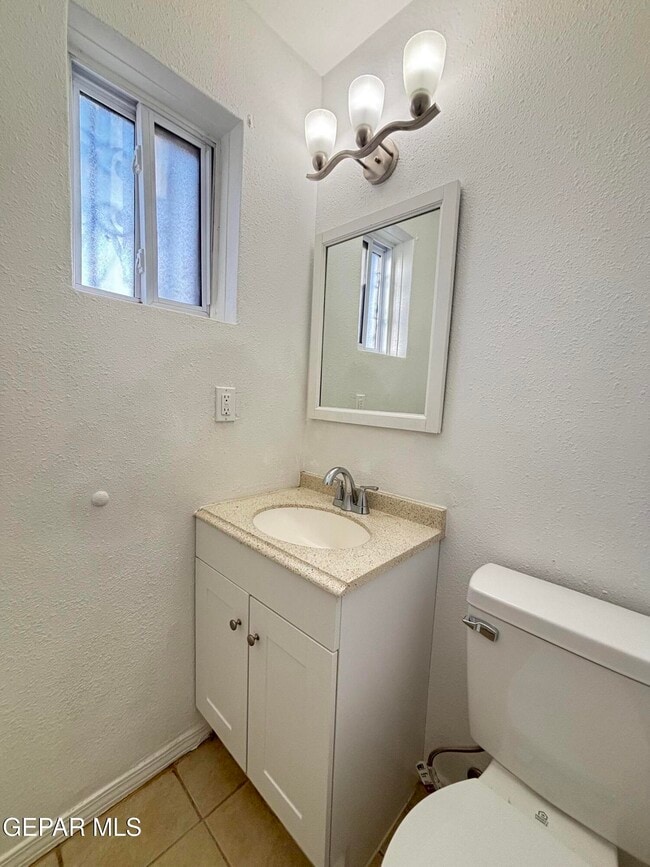 Building Photo - 4724 Sierra Madre Dr