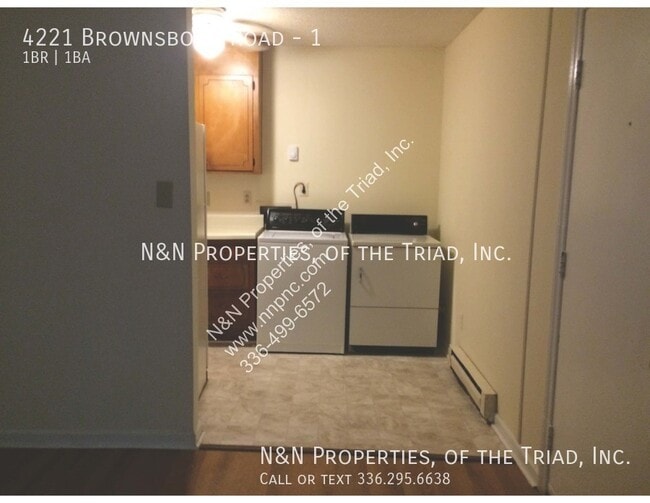 Building Photo - 4221 Brownsboro Rd