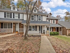 Building Photo - Charming 2BR/1.5BA Townhouse – Pets Welcome, NO APPLICATION FEE if APPROVED
