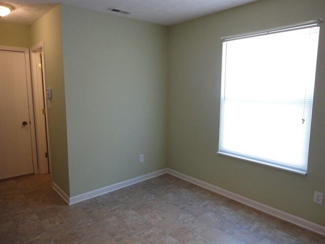 Building Photo - 5705 Valhalla Way