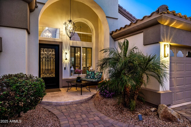 Building Photo - 1817 E Willow Tree Ct