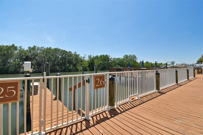 Building Photo - 5000 Culbreath Key Way