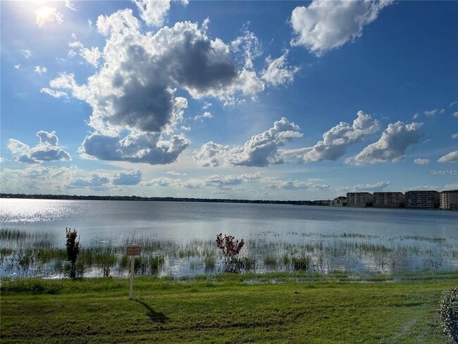 Building Photo - 7630 Pissarro Dr