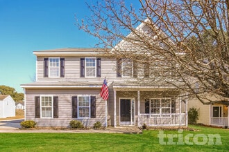 Building Photo - 3101 Rendezvous Dr