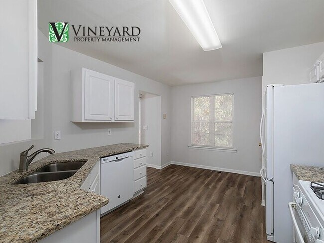 Building Photo - 3684 Autumn View Dr