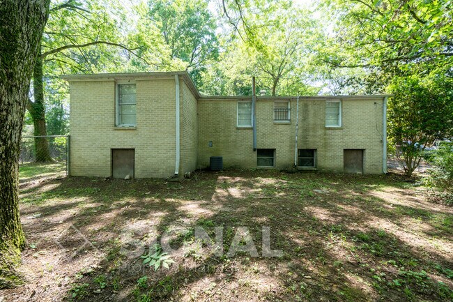 Building Photo - 72 Swindle Dr