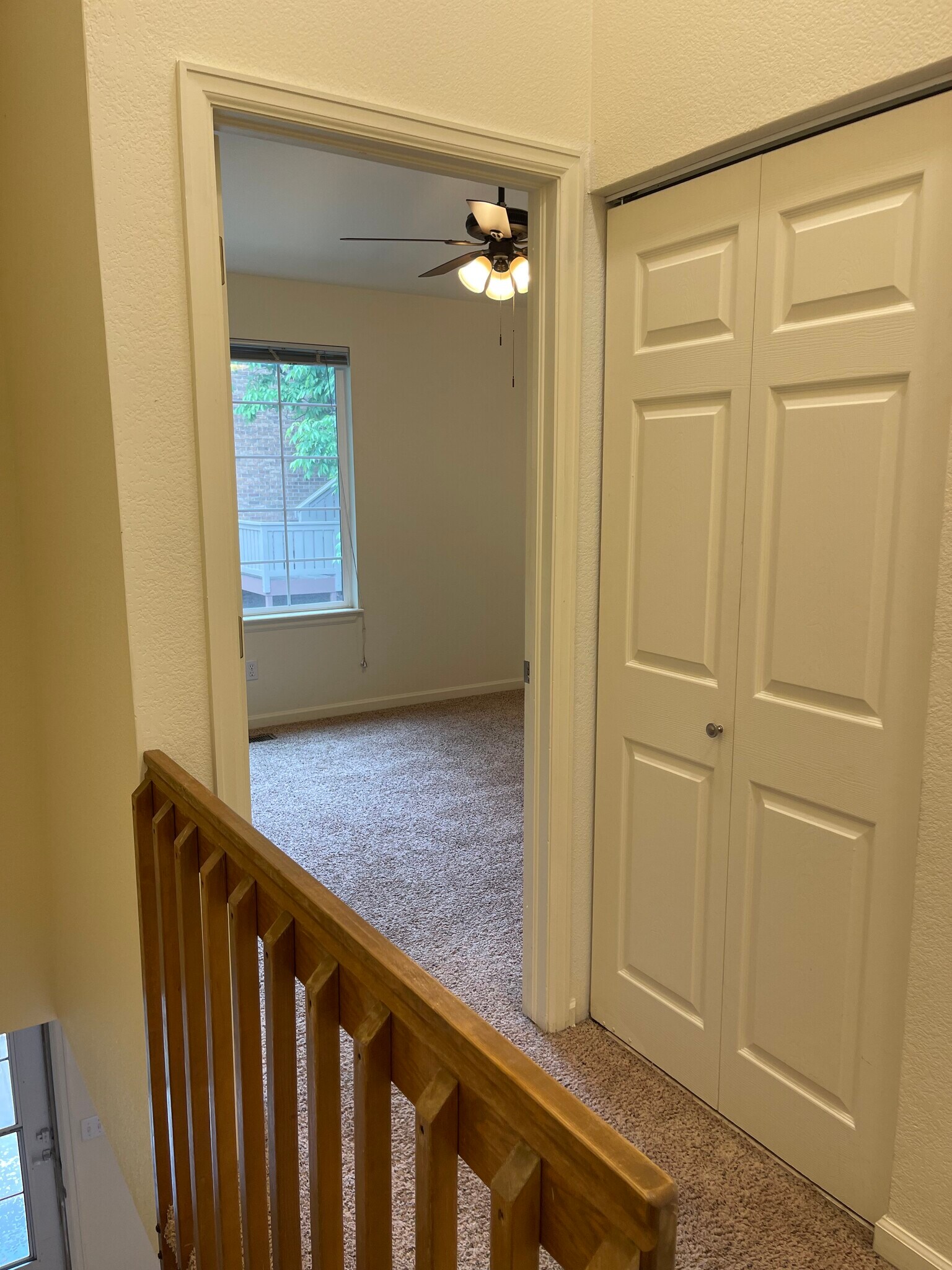 Building Photo - 806 Summer Dr