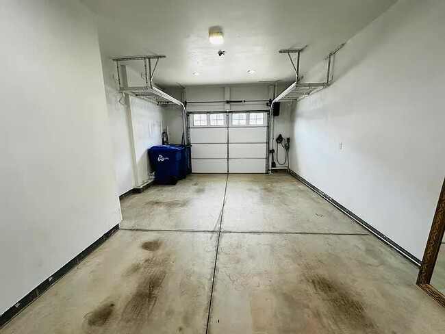 Building Photo - 5604 Benoni Ct