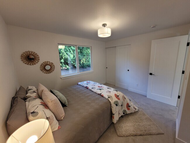 Building Photo - 19229 34th Dr SE