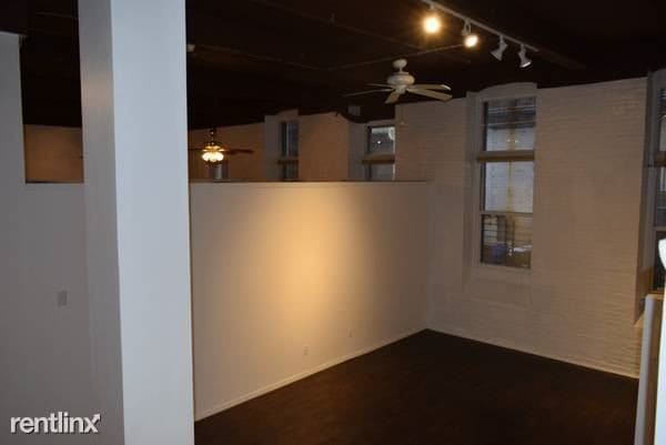 Building Photo - 1730 N 5th St