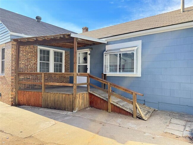 Building Photo - 3117 NW 23rd St