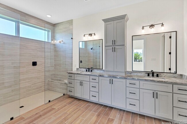 Building Photo - 305 Fire Dance