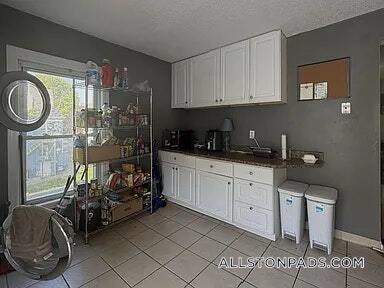 Building Photo - 5 W Sorrento St